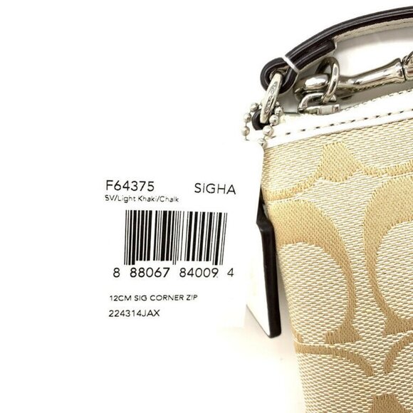 Coach Corner Zip Wristlet Wallet Signature Print - Picture 5 of 8